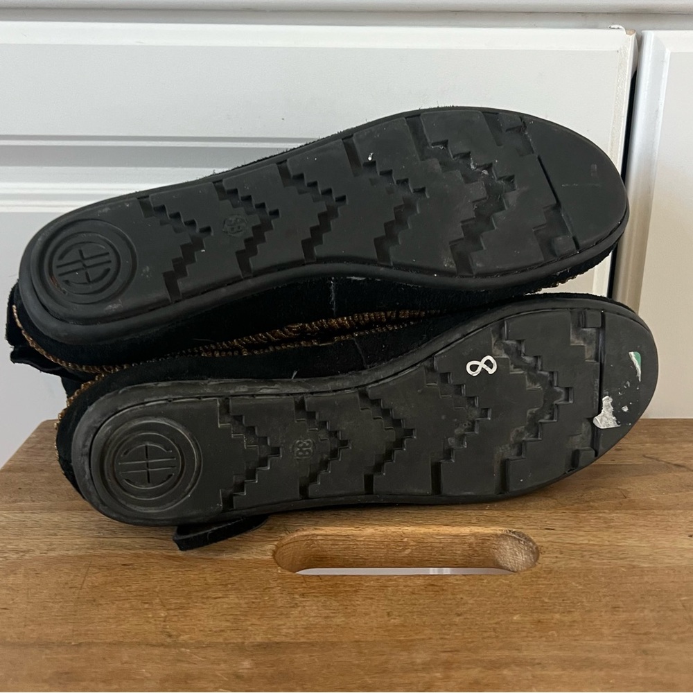 House Of Harlow Maddie Black Suede Beaded Moccasin Bootie Women’s Size 38 / 7.5 - Picture 6 of 8